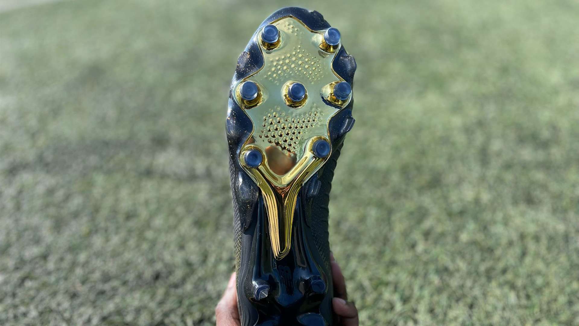 亞特蘭大CEO堅定表示庫普梅納斯仍在球隊.